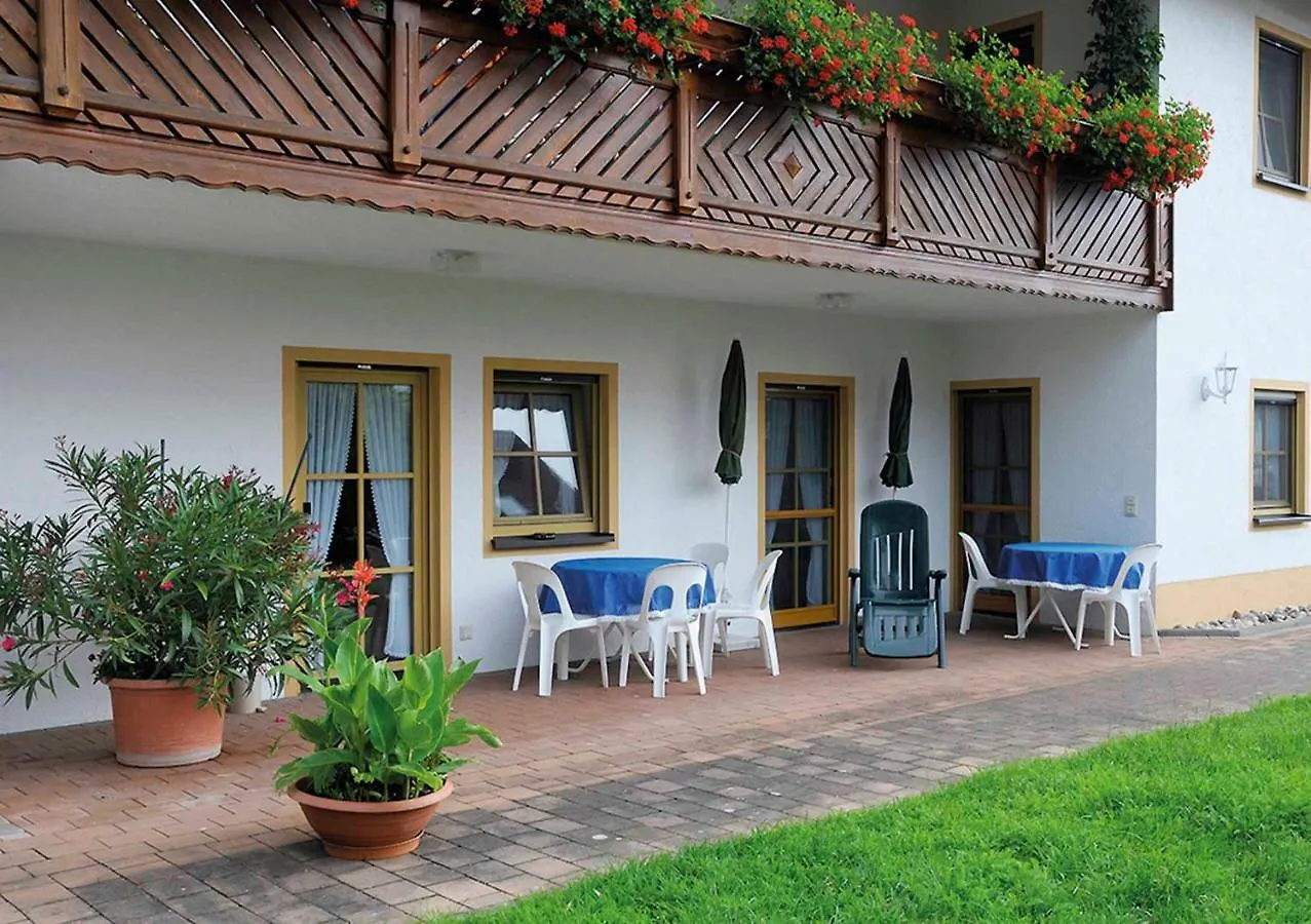 Apartment Ferienwohnungen Lehner Mitteleschenbach